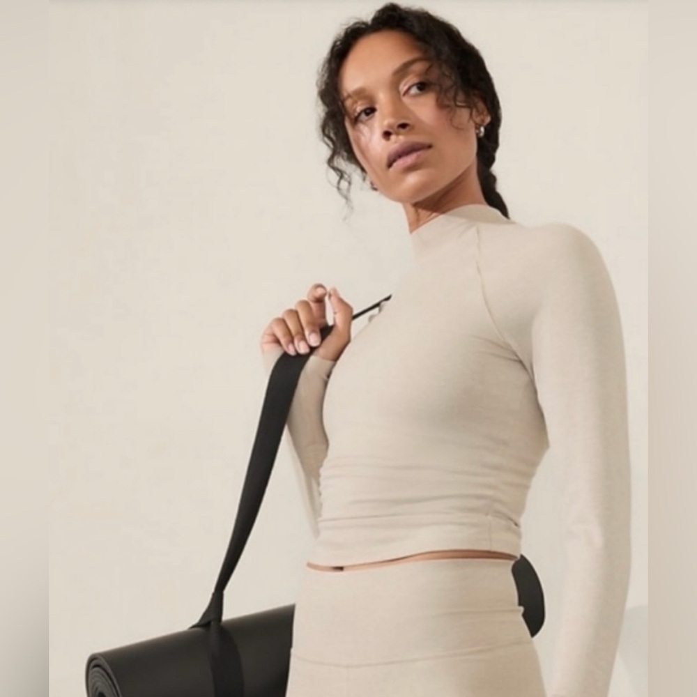 Athleta Softluxe Top in Light Heather Cream